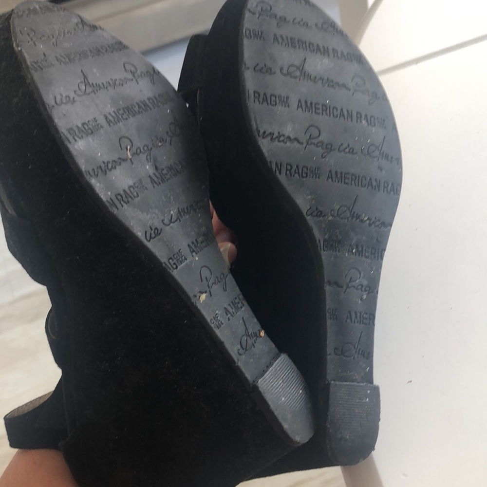 American Rag Sandals - Picture 4 of 5